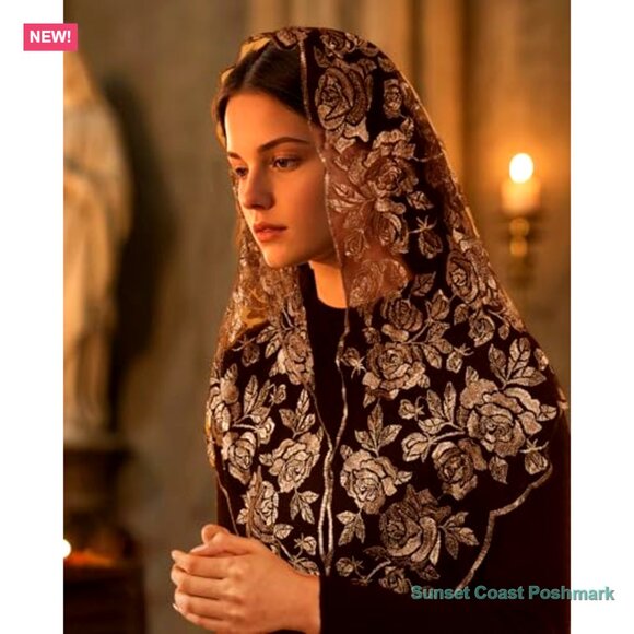Floral Embroidered Chapel Veil with Clips, 100% Polyester Mantilla main image 5